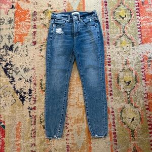 LIKE NEW Distressed Ann Taylor Loft Jeans (size 0/25)